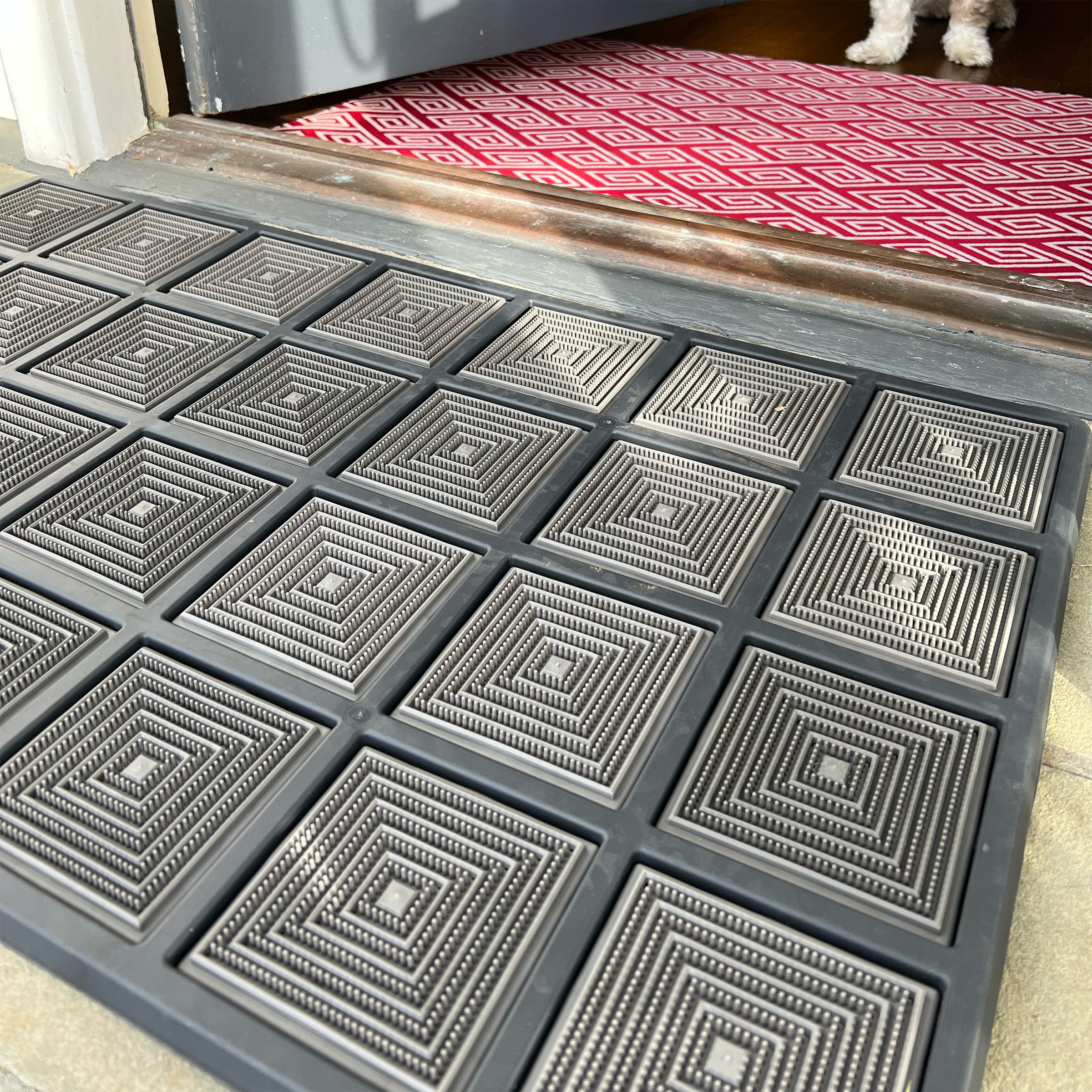 The Outlier - Charcoal / Doormat