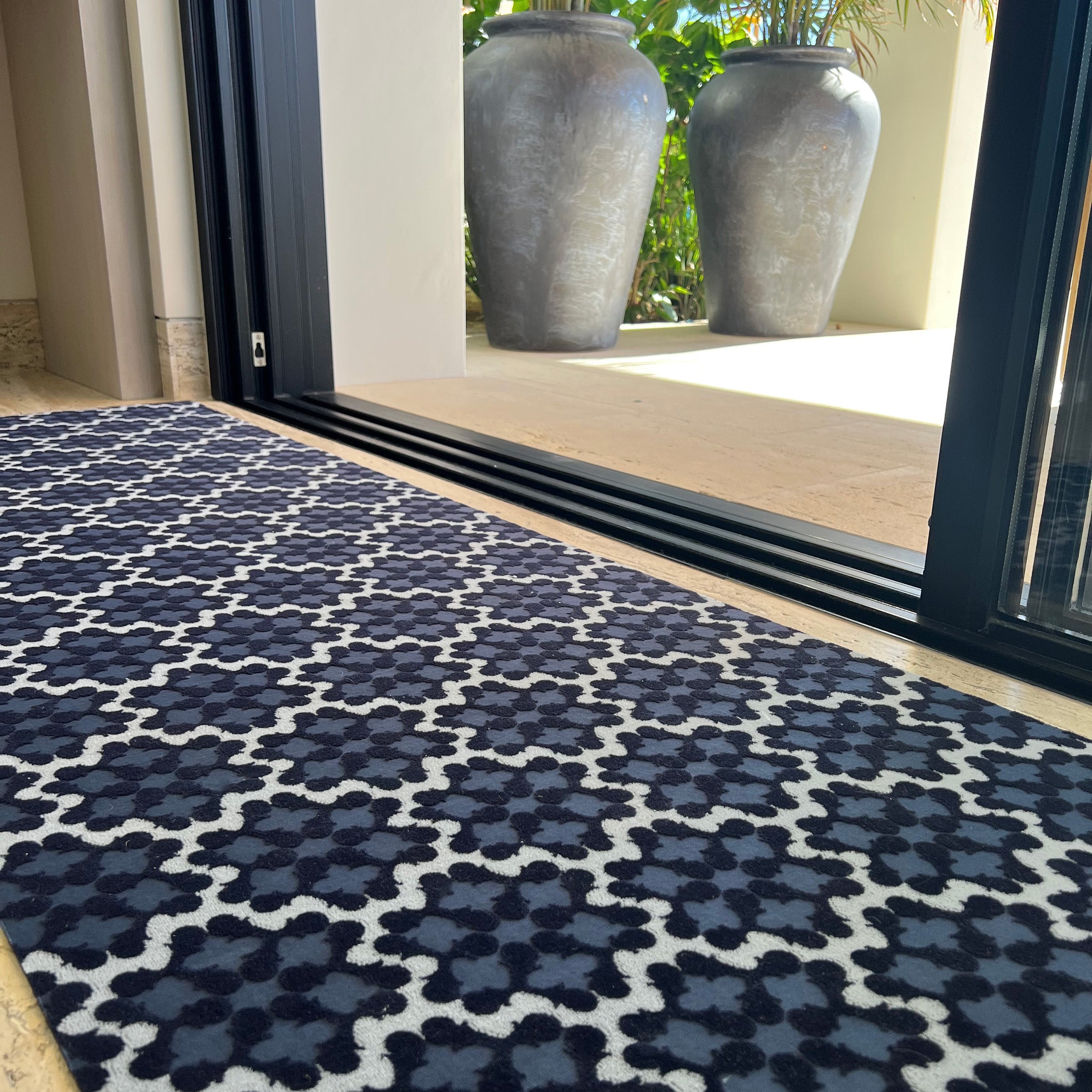 The Insider - Minuet (Midnight) / Runner